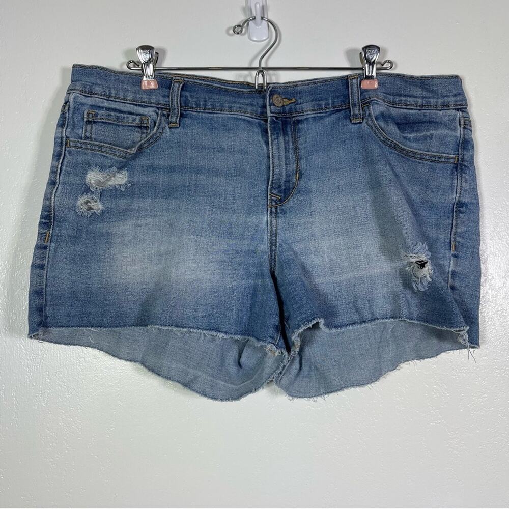 Old Navy, Distressed Jean Shorts. Size 14 Reg. In excellent condition!